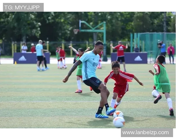 荷兰足球甲级联赛历史与发展趋势分析：从辉煌到挑战的演变之路